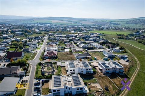 Pronájem bytu 3kk, 81 m² - 28