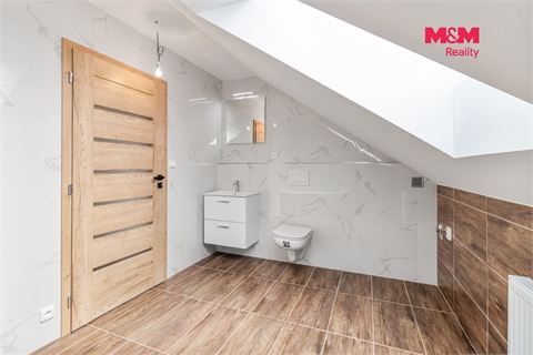 Prodej rodinného domu, 135 m² - 6