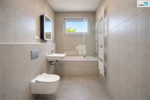 Pronájem bytu 2kk, 56 m² 2