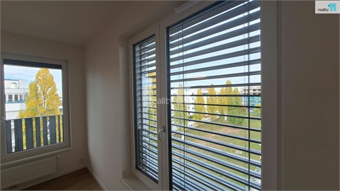 Pronájem bytu 2kk, 56 m² 16