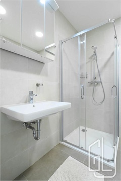 Pronájem bytu 1kk, 38 m² 2
