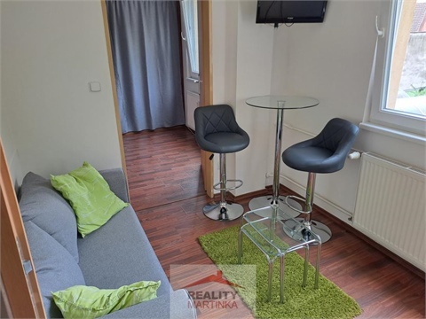 Pronájem bytu 1+1, 34 m² 2