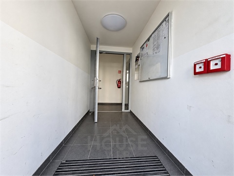 Prodej bytu 2kk, 66 m² 28