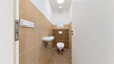Prodej bytu 2kk, 66 m² - 16