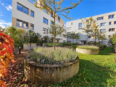 Prodej bytu 2kk, 66 m² - 26