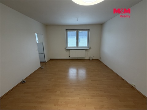 Pronájem bytu 1+1, 35 m² - 0