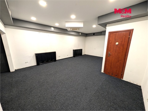 Pronájem obchodních prostor, 125 m² 2