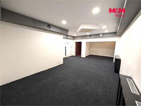 Pronájem obchodních prostor, 125 m² - 2