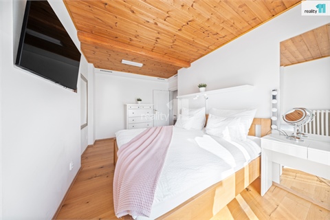 Prodej bytu 6+1, 177 m² - 2