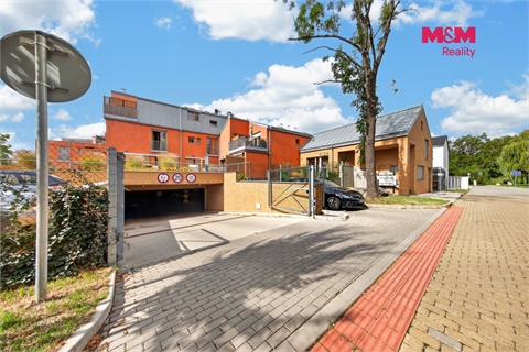 Prodej bytu 3kk, 103 m² 24