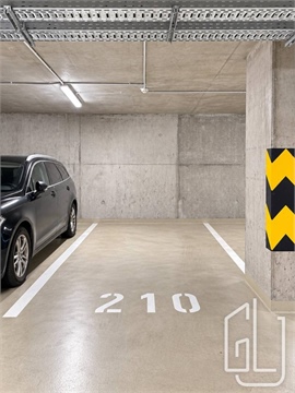 Pronájem parkovacího místa, 13 m² 0