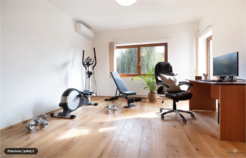 Prodej rodinného domu, 308 m² 8