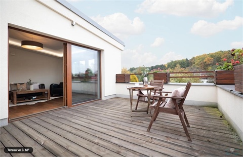 Prodej rodinného domu, 308 m² - 20