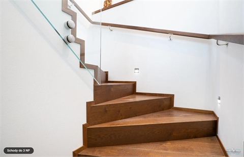 Prodej rodinného domu, 308 m² - 14