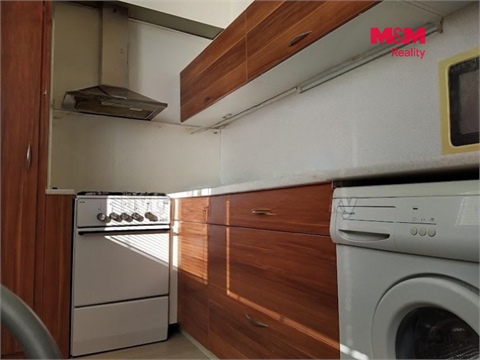 Pronájem bytu 1+1, 37 m² 2
