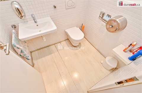 Pronájem kanceláře, 70 m² 10