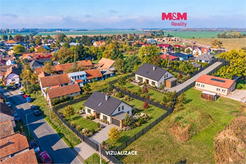 Prodej stavebního pozemku, 2 717 m² 0