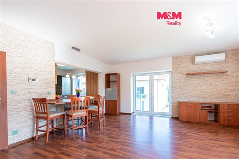 Prodej bytu 3kk, 71 m² 0
