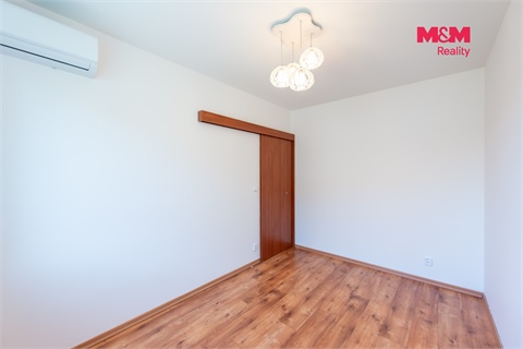 Prodej bytu 3kk, 71 m² 18