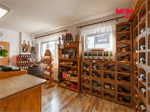 Prodej rodinného domu, 245 m² 10