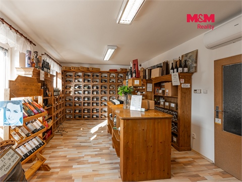 Prodej rodinného domu, 245 m² 8