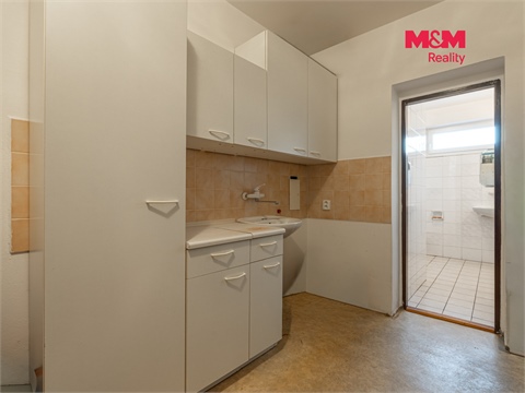 Prodej rodinného domu, 245 m² - 10