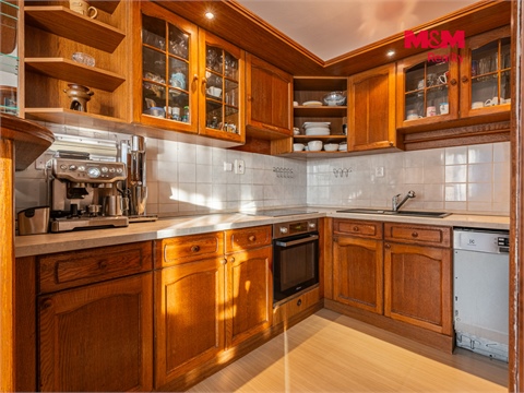Prodej rodinného domu, 245 m² 18