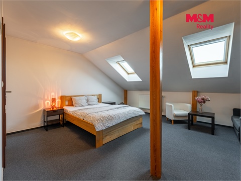Prodej rodinného domu, 245 m² 28