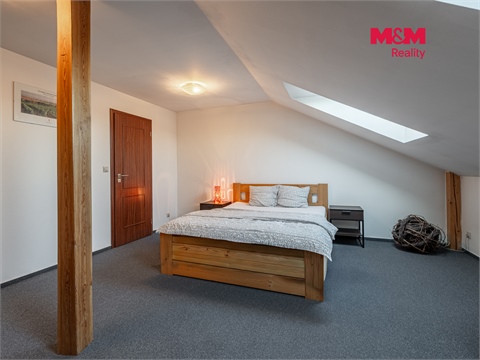Prodej rodinného domu, 245 m² - 26