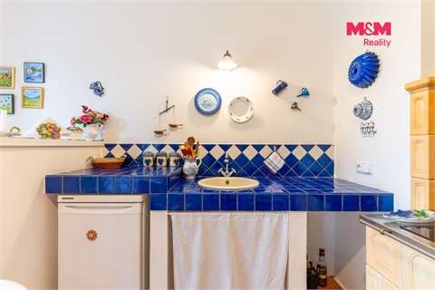 Prodej atypického bytu, 66 m² - 4