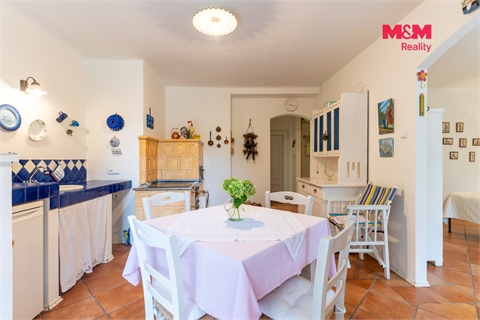 Prodej atypického bytu, 66 m² 2