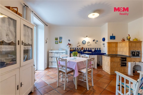 Prodej atypického bytu, 66 m² - 2