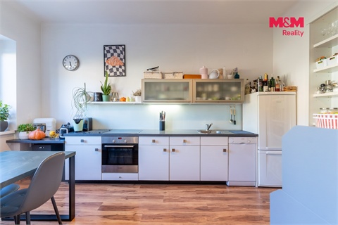 Prodej bytu 3+1, 96 m² 12