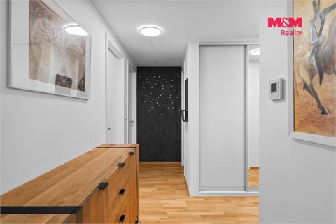 Prodej bytu 3kk, 83 m² 24