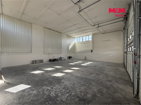 Pronájem skladu / haly, 119 m² 2