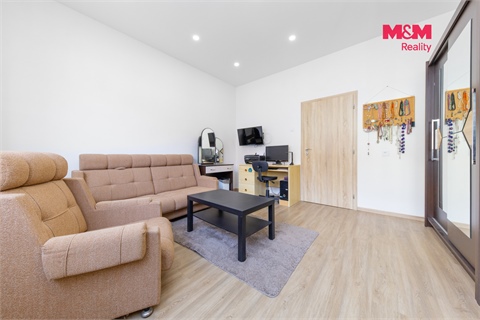 Prodej rodinného domu, 290 m² 12