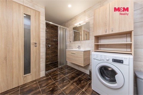 Prodej rodinného domu, 290 m² - 4