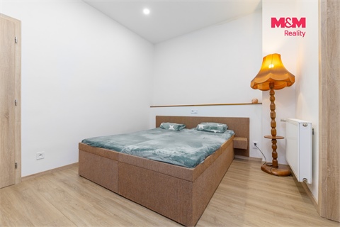 Prodej rodinného domu, 290 m² - 8
