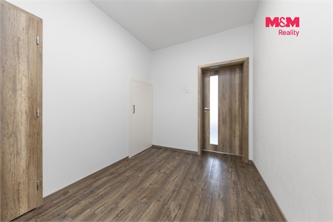 Prodej rodinného domu, 290 m² - 12
