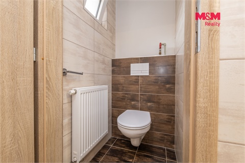 Prodej rodinného domu, 290 m² - 6