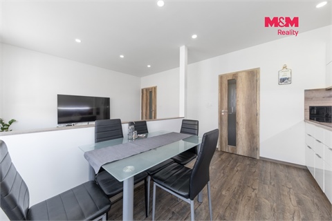 Prodej rodinného domu, 290 m² 20