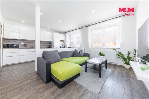 Prodej rodinného domu, 290 m² - 14