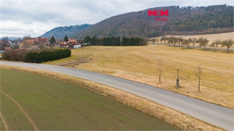 Prodej stavebního pozemku, 1 059 m² 0