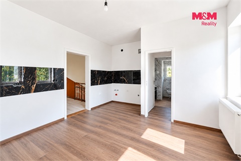 Prodej bytu 4+1, 80 m² 8