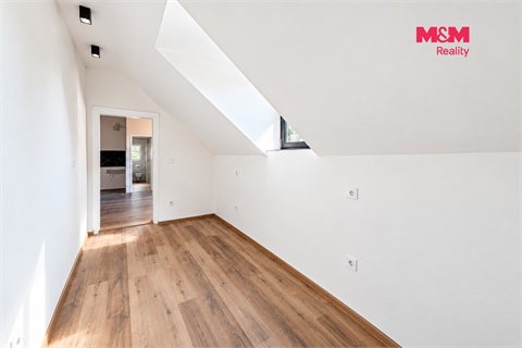 Prodej bytu 4+1, 80 m² - 14