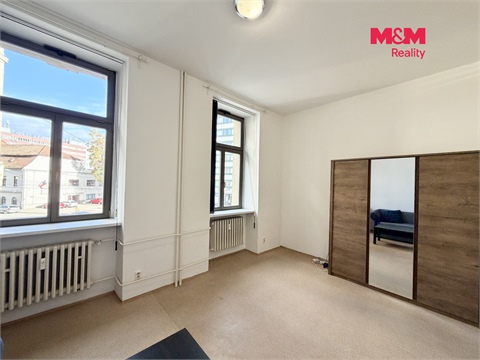 Pronájem bytu 1kk, 31 m² 8