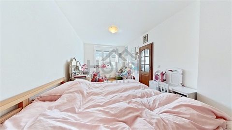 Prodej bytu 2+1, 77 m² 18