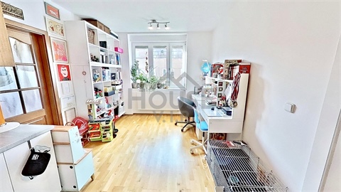 Prodej bytu 2+1, 77 m² 8