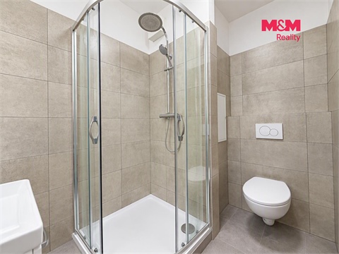 Pronájem bytu 1+1, 38 m² 2