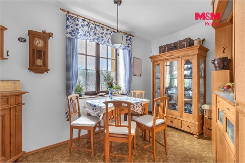 Prodej rodinného domu, 322 m² 16
